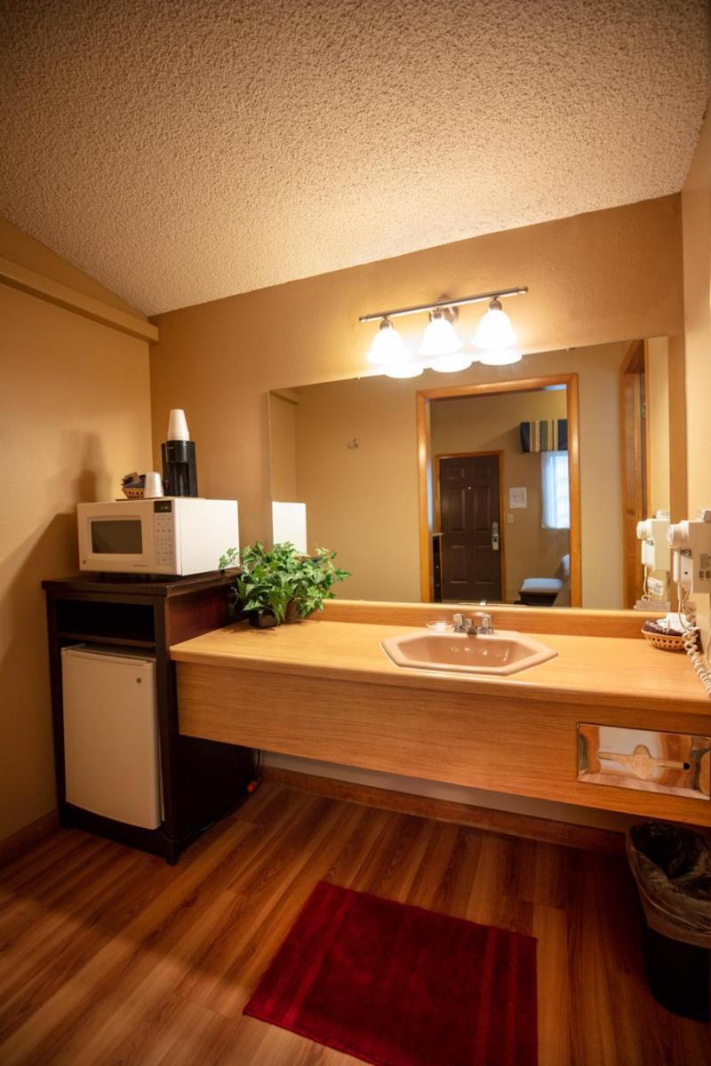 Ouray Inn Room photo
